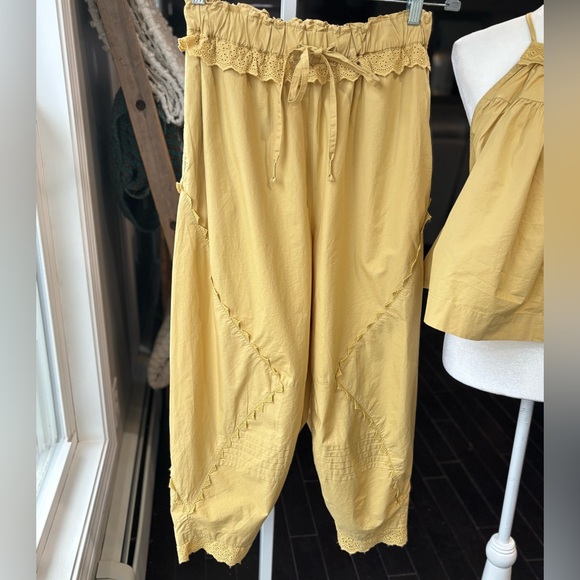 Free People - Beach Life Set - Picture 5 of 13